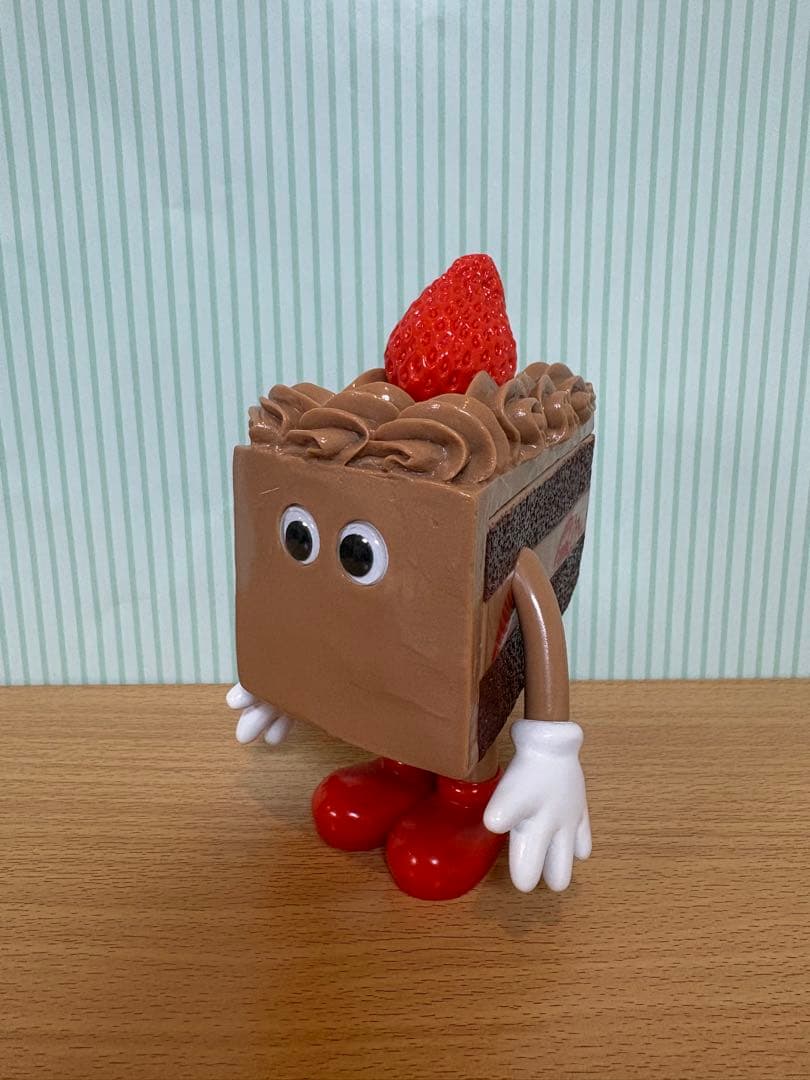 フレーバーズ チョコレートケーキ ソフビ ロッテ（チョコパイ&カスタードケーキ）」×「MERCER bis」初のコラボ