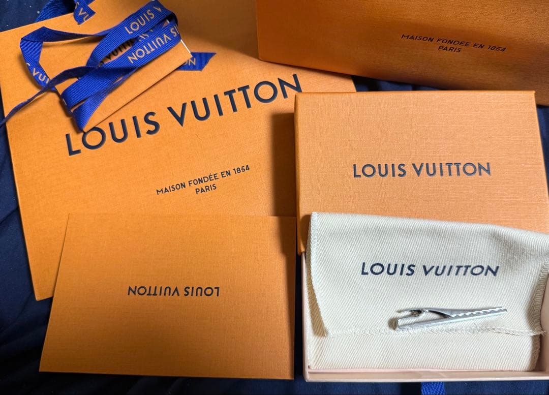 ルイヴィトン　ネクタイピン　箱・袋付き 楽天市場】【超美品】 ルイヴィトン ネクタイピン モノグラム ボールド